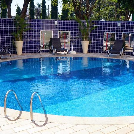 Hotel Golden Park Uberaba By Nacional Inn Экстерьер фото
