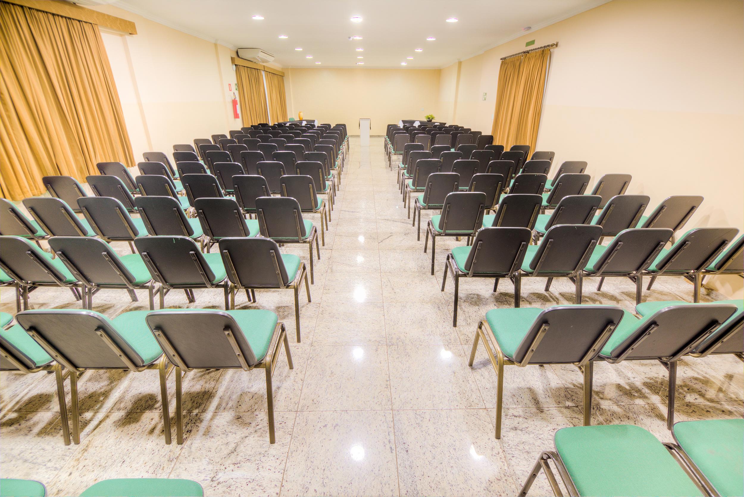 Hotel Golden Park Uberaba By Nacional Inn Экстерьер фото