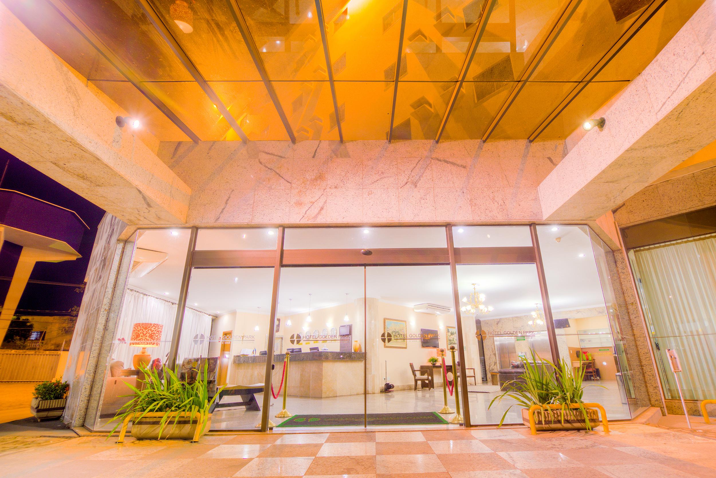 Hotel Golden Park Uberaba By Nacional Inn Экстерьер фото