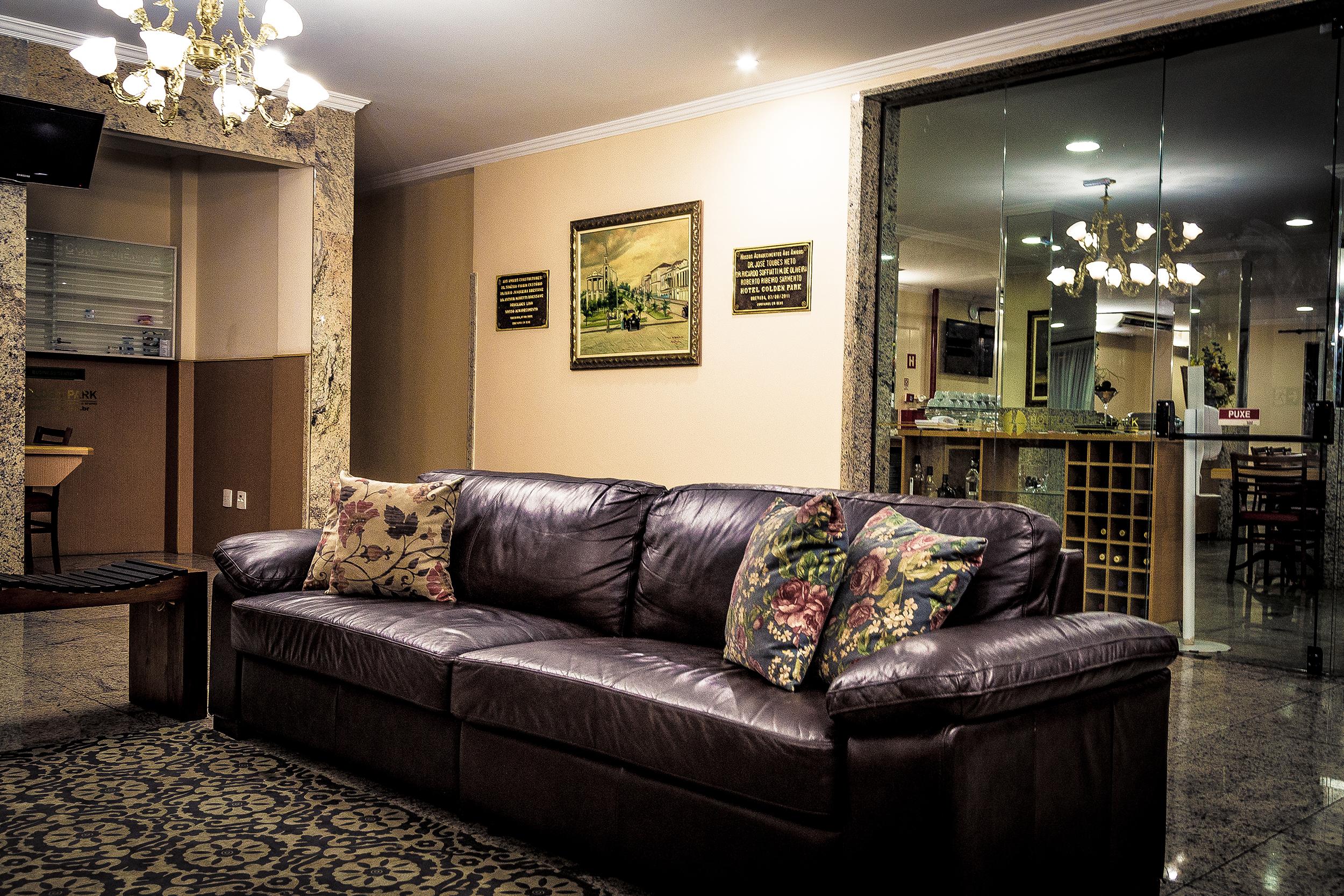 Hotel Golden Park Uberaba By Nacional Inn Экстерьер фото