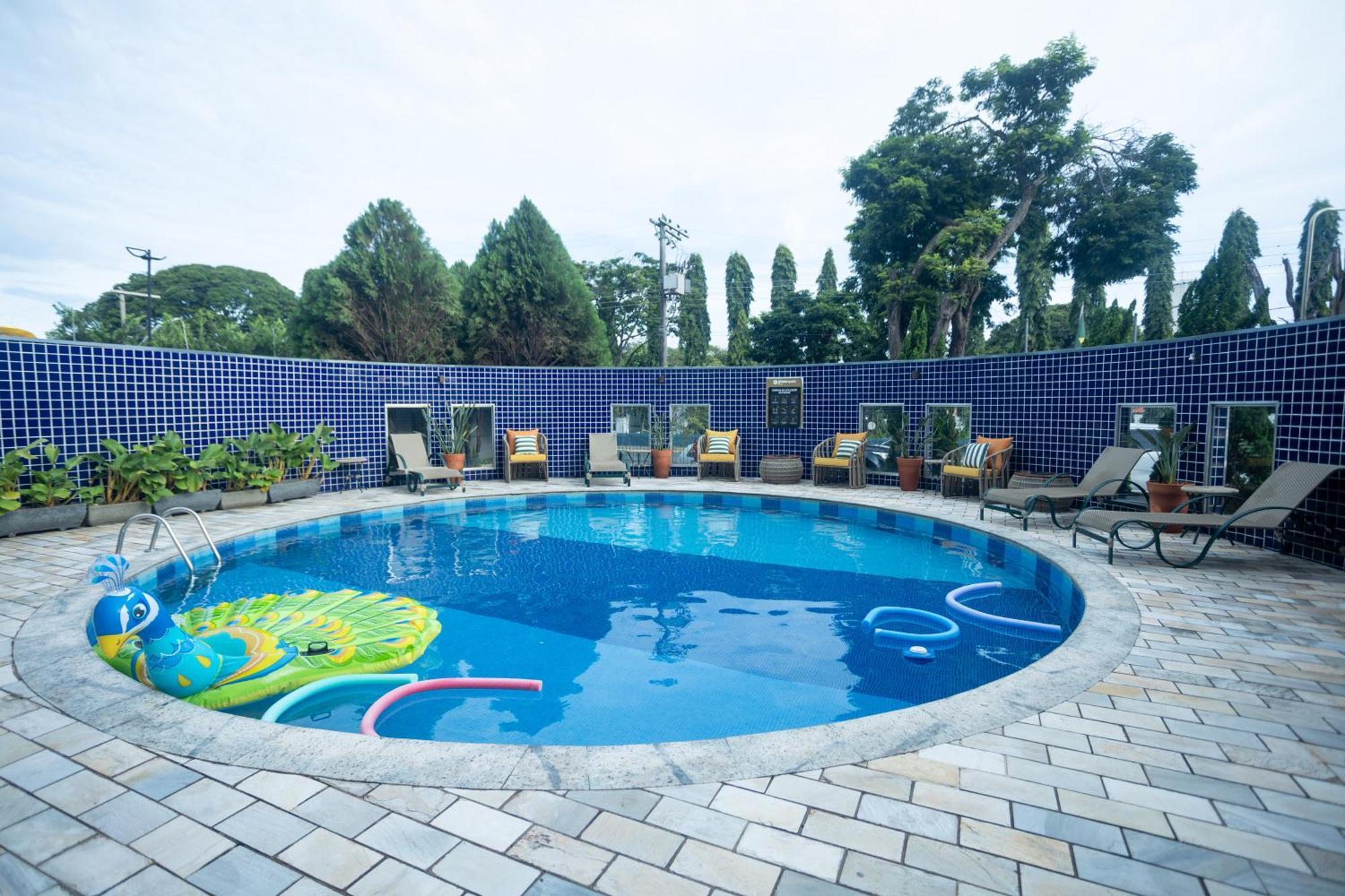 Hotel Golden Park Uberaba By Nacional Inn Экстерьер фото